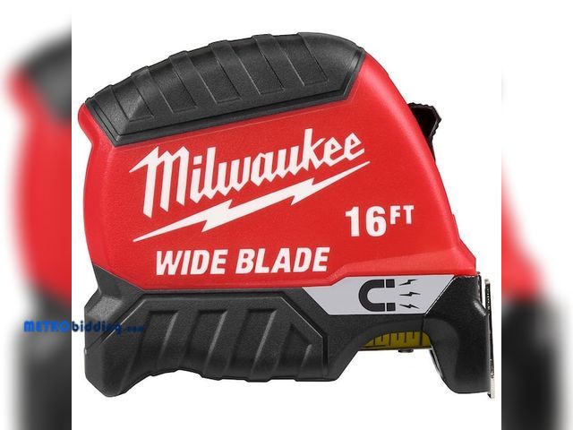 Lot 88-492417 - Milwaukee 16 ft. Wide Blade Magnetic Tape Measure With 16 ft. Reach 48-22- 1216M, used