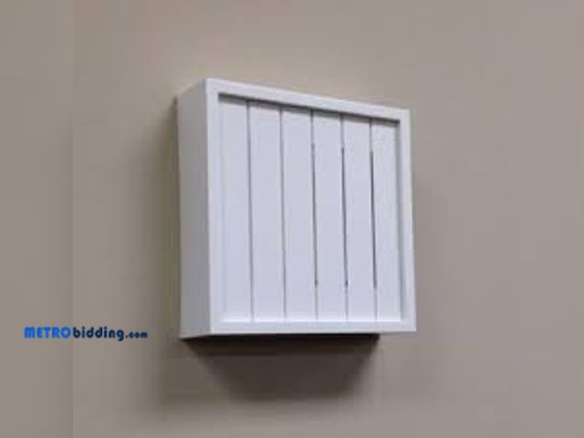 Lot 88-498150 - Hampton Bay Wireless or Wired Door Bell, White Bead Board
