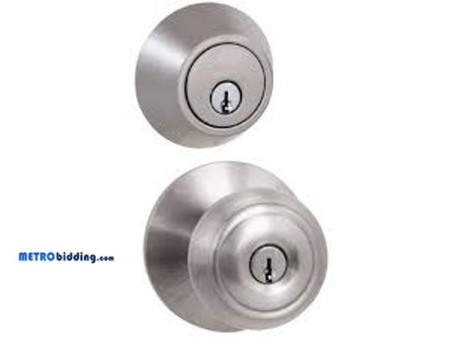 Lot 88-480325 - Defiant Hartford Satin Nickel Combo Pack with Single Cylinder Deadbolt 32BGX2D1B