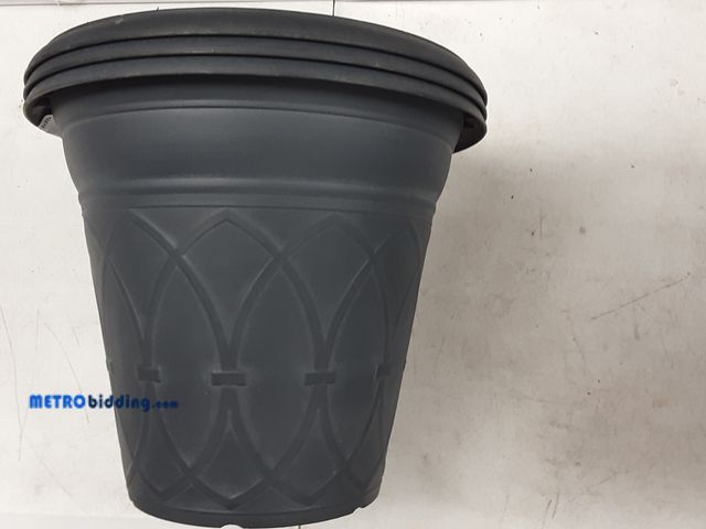 Lot 88-484499 - (3) 14 inch decorative plastic planters
Chalk black with drillable bottom
Retails for $12.95 each