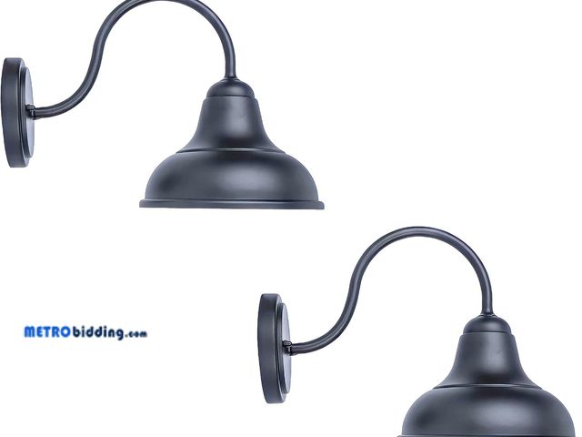 Lot 88-482527 - Project Source Barn Lights, Black