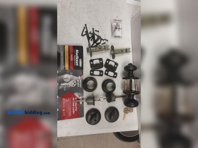 Lot 88-484531 - Kwikset keyed entry and deadbolt set
Venetian bronze