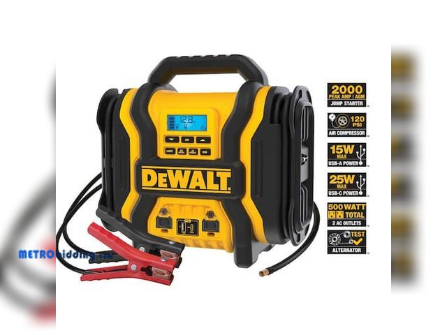 Lot 88-492449 - DEWALT Portable Power 2000 Peak Amp Jump Starter w/Digital Compressor DXAEPS14, used, missing air fi...