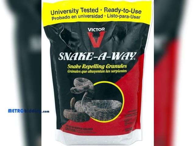 Lot 88-498329 - Victor VP364B Snake-A-Way Outdoor Snake Repelling Granules 4lbs. - Snake Repellent for Yard Against ...