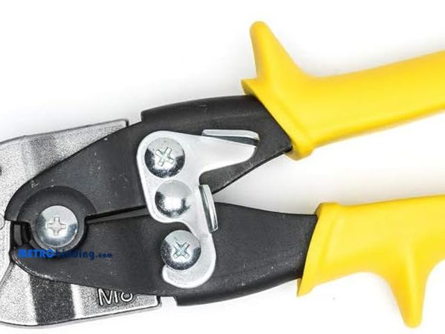 Lot 88-480114 - Wiss Crescent M8OS Offset Straight Aviation Snips, Rolled Steel 9-4/5"/208.28mm