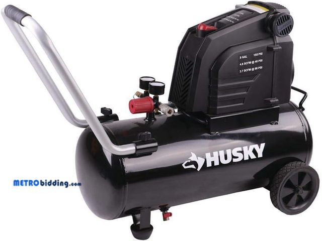 Lot 88-480522 - Husky 8G 150 PSI Hotdog Air Compressor
