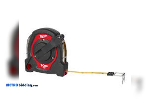 Lot 88-480030 - Milwaukee 100 ft. Closed Reel Long Tape Measure 48-22-5101