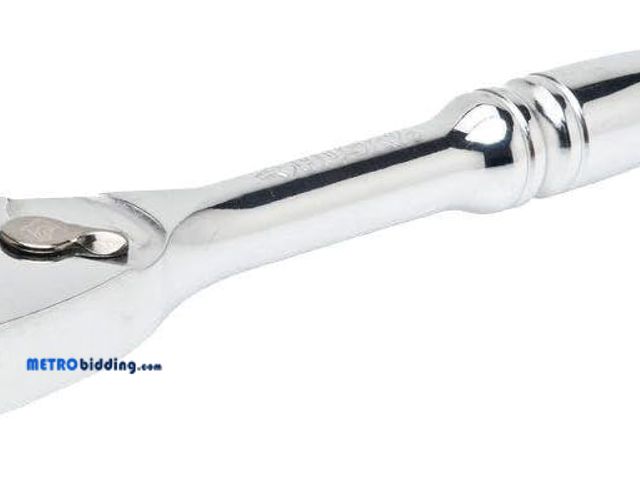 Lot 88-493639 - Husky 1/4 in. Full Polish Ratchet