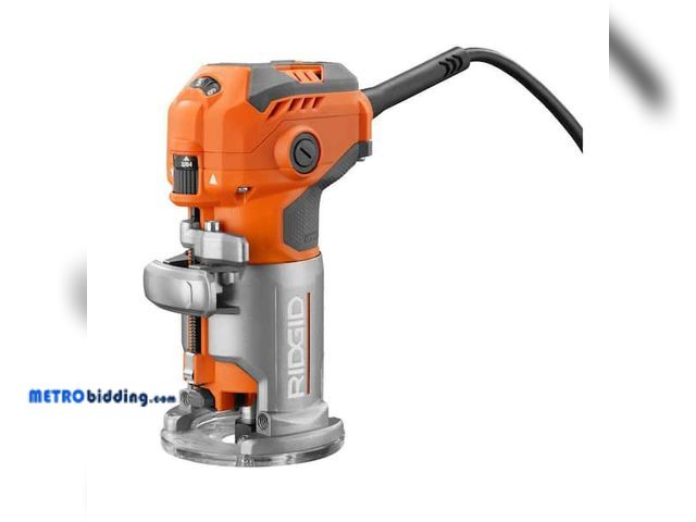 Lot 88-491881 - RIDGID 5.5 Amp Compact Fixed-Base Corded Router R24012, floor model