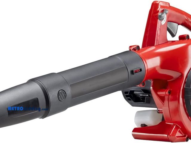 Lot 88-501703 - Craftsman Gas Powered Leaf Blower, Handheld Gas Blower, 200MPH, 25cc, 2-Cycle (B2000)