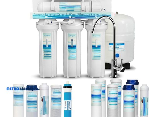 Lot 88-495790 - Geekpure 5-Stage Reverse Osmosis RO Drinking Water Filter System with Extra 7 Filters-75 GPD
Appears...