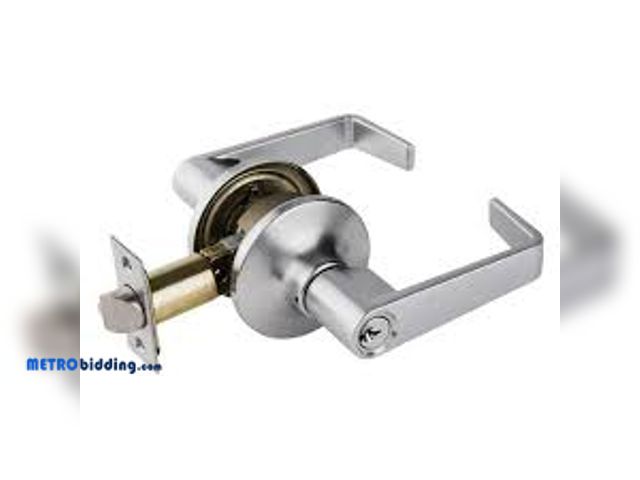 Lot 88-501357 - Universal Hardware Light Duty Commercial Entry Lever ADA, UL 3-Hour Fire, ANSI Grade 2, Satin Chrome...