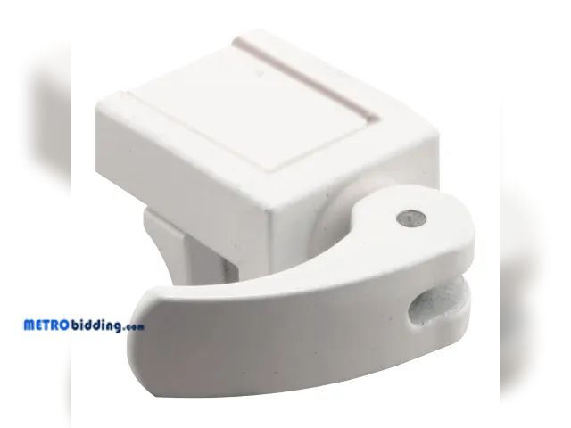 Lot 88-498484 - Vinyl Window Lock Defender Security U-9809 Fits 1/2” Wide Rail 2locks White(2D2)