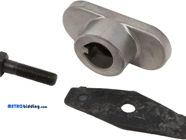 Lot 88-498393 - MTD Genuine Parts Blade Adapter Kit - Mower Blades 1997 and After