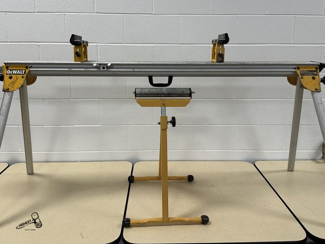 Lot 91-7126 - DEWALT DW723 HEAVY DUTY MITER SAW STAND WITH ADJUSTABLE ROLLER STAND - UNIVERSIAL DESIGN WORKS WITH ...