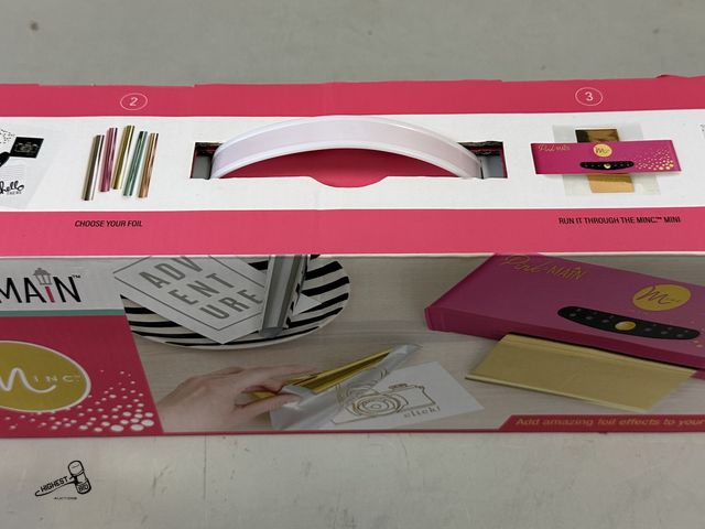 Lot 91-8367 - PINK &amp; MAIN FOIL APPLICATOR