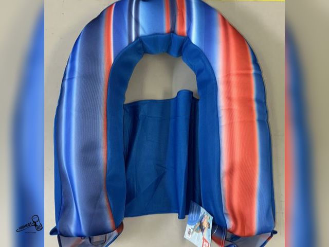 Lot 91-8788 - New BIG JOE POOL FLOAT