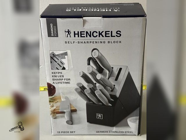 Lot 91-9532 - New MSRP $ 149.98 HENCKELS DIAMOND FORGED SELF-SHARPENING BLOCK - 13 PIECE SET - GERMAN STAINLESS ST...