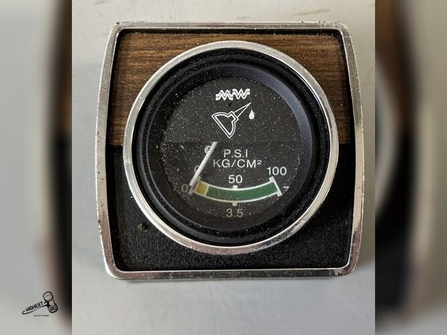 Lot 91-9320 - CHAMP MINI SIZE 2" GAUGE LIGHTED OIL GAUGE  - MOUNT ON DASH UNDER DASH OR ON CONSOLE