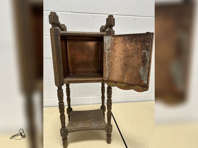 Lot 91-8589 - ANTIQUE HUMIDOR CABINET