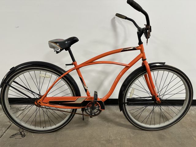 Lot 91-7940 - HUFFY MILL MILLENNIAL 29" BEACH CRUISER