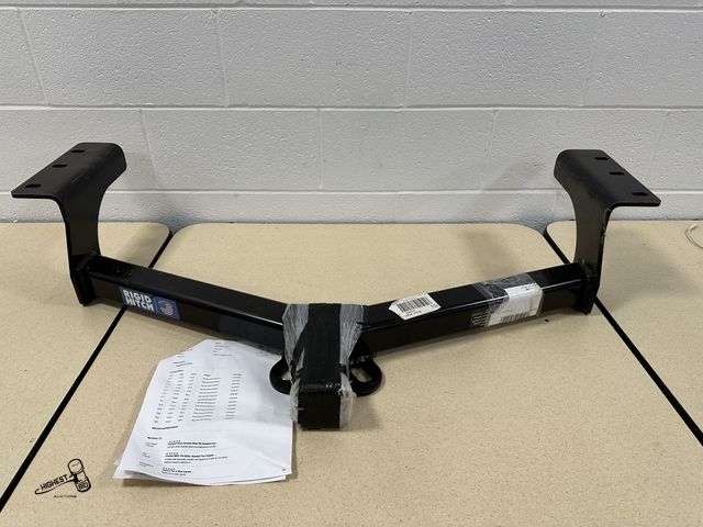 Lot 91-7171 - RIGID HITCH (R3-0518) CLASS III 2 INCH RECEIVER HITCH FITS 2006-2018 TOYOTA RAV4 - NO DRILLING REQUI...