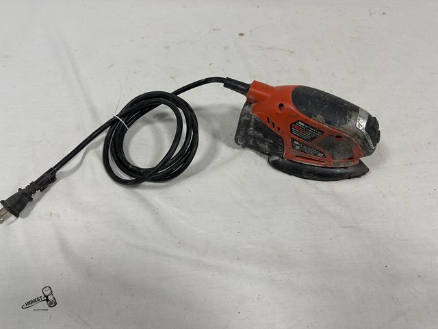 Lot 91-7692 - BLACK&amp;DECKER MOUSE SANDER POLISHER
