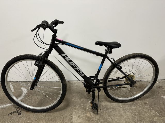 Lot 91-7853 - HUFFY ROCKCREEK 29" ALL TERRIAN 21 SPEED