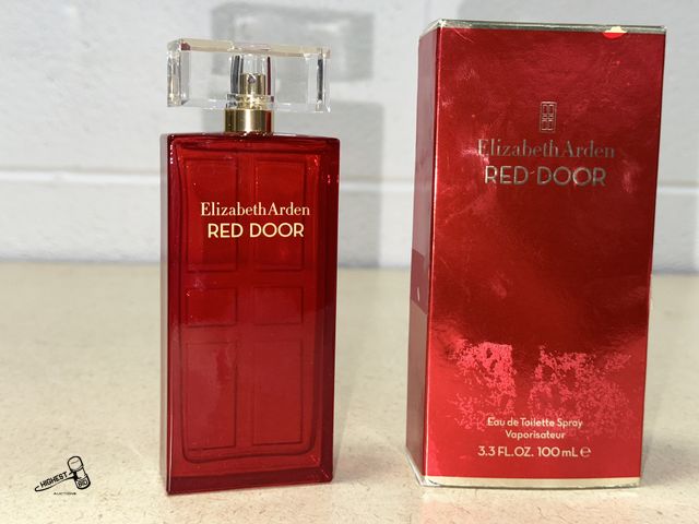 Lot 91-9811 - New MSRP $92.00 ELIZABETH ARDEN Red Door Eau de Toilette3.3 FL OZ