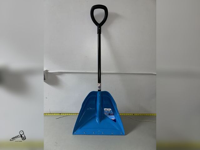 Lot 91-8661 - SUNCAST 20" SNOW SHOVEL COMBO