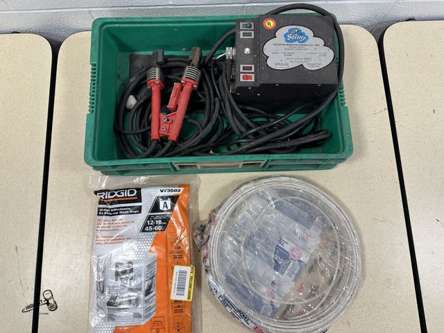 Lot 91-10301 - "THE STING" FLAMELESS SOLDERING OR RESISTANCE HEATING TOOL WITH RIGID VACUUM BAGS 12-16 GAL &amp; 14...