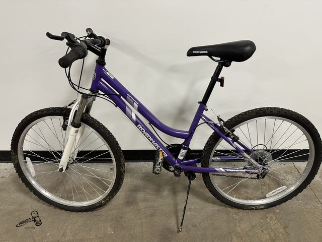 Lot 91-7926 - ROADMASTER GRANITE PEAK 24" 18 SPEED BIKE