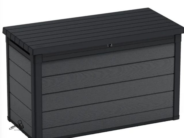 Lot 91-6585 - KETER CORTINA 200 GALLON LARGE RESIN DECK BOX FOR PATIO OUTDOOR STORAGE - 200 GALLON STORAGE CAPACIT...