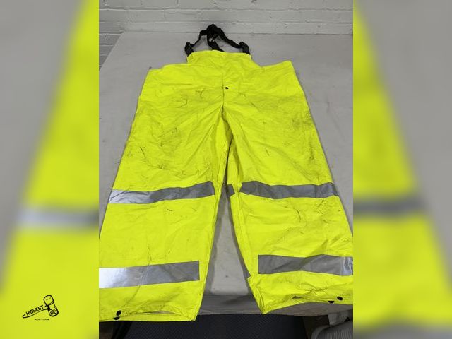 Lot 91-7739 - NASCO PROTECTIVE OUTERWEAR - SIZE 3XL OVERALLS WITH SHOULDER STRAPS - HIGH VISIBILITY