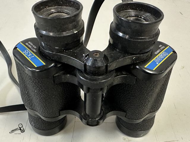 Lot 91-7800 - TASCO 7 X 35 BINOCULARS