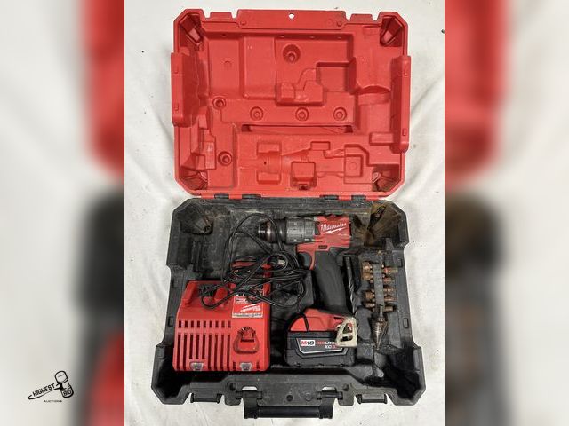 Lot 91-7664 - MILWAUKEE 2803-22 M18 FUEL 1/2" DRILL/DRIVER KIT 1 BATTERY, CASE &amp; CHARGER INCLUDED