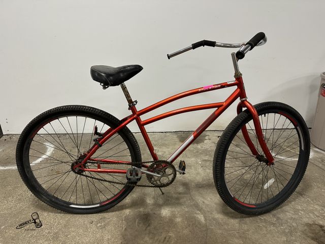 Lot 91-7852 - SCHWINN STOCKTON 29" BEACH CRUISER