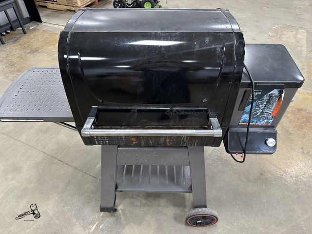 Lot 91-6562 - MEMBERS MARK PRO SERIES PELLET GRILL