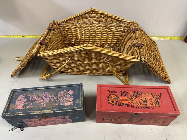 Lot 91-8220 - WICKER PICNIC BASKET &amp; 2 TEQUILA JOSE CUERVO WOODEN BOXES