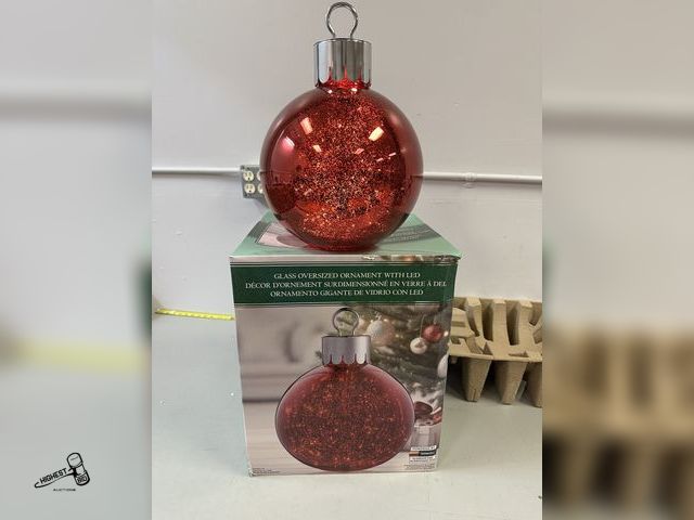 Lot 91-7232 - New GLASS OVERSIZED ORNAMENT WITH LED LIGHTS - 15.7 IN X 11.8 IN