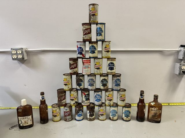 Lot 91-10471 - VINTAGE CAN &amp; BOTTLE COLLECTION