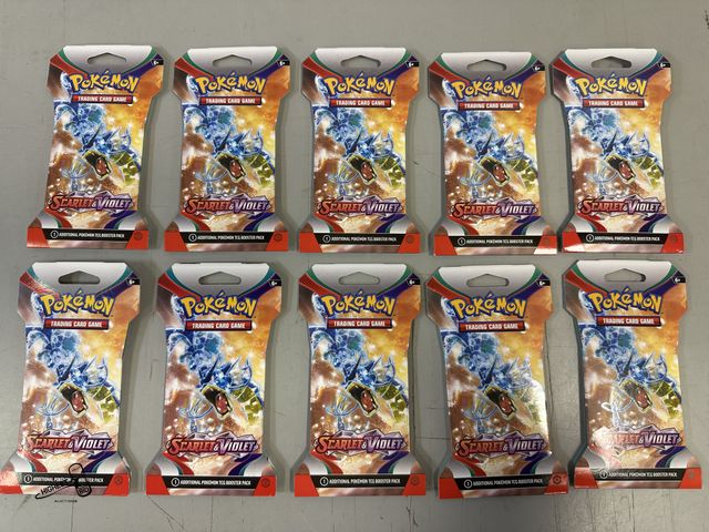 Lot 91-9591 - New IN PACKAGE 10PCK SCARLET &amp; VIOLET POKEMON TRADING CARDS 2023