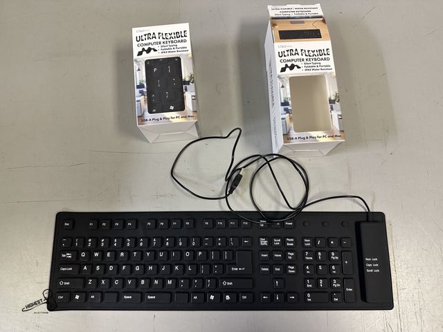 Lot 91-9348 - 2 - ULTRA FLEXIBLE COMPUTER KEYBOARD - SILENT TYPING - FOLDABLE &amp; PORTABLE - IPX4 WATER RESISTAN...