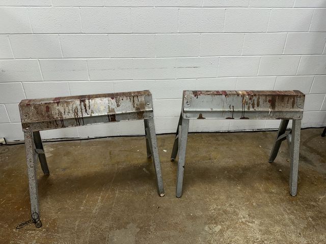 Lot 91-8768 - FOLDING METAL SAW HORSES