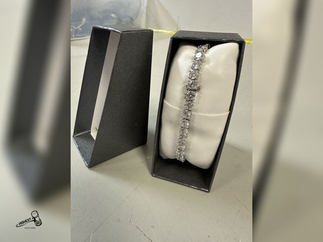 Lot 91-7821 - LADIES 925 - 7.25" SIM DIA TENNIS BRACLET