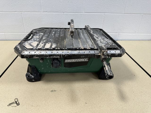 Lot 91-7130 - MASTERFORCE 7" WET TILE SAW - FOR CUTTING CERAMIC, PORCELAIN, MARBLE, SLATE, OR LIMESTONE WALL OR FL...