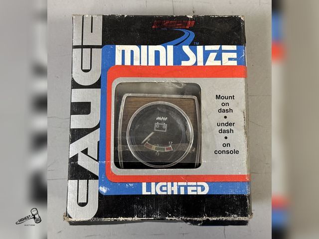 Lot 91-9319 - CHAMP MINI SIZE 2" GAUGE LIGHTED AMP GAUGE KIT - MOUNT ON DASH UNDER DASH OR ON CONSOLE