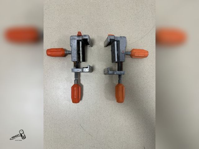 Lot 91-7106 - 2 POMY CABINET CLAW FACE FRAME CLAMPS