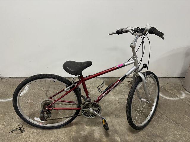 Lot 91-7849 - CAPITOLA GARY FISHER 26" WOMENS BIKE 21 SPEED