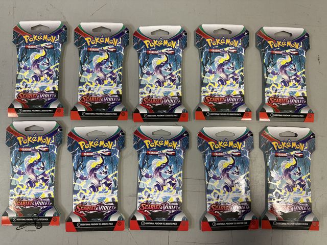 Lot 91-9585 - New IN PACKAGE 10 PCK SCARLET &amp; VIOLET POKEMON TRADING CARDS 2023